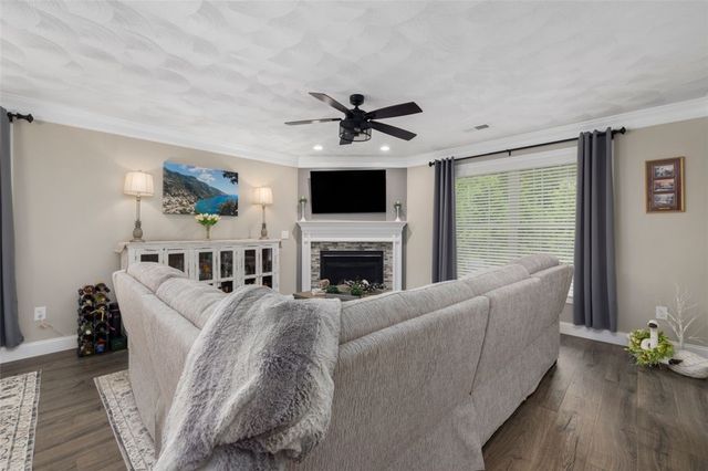 22 River's Edge Drive, Coventry, RI 02816