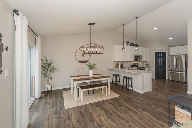 319 Narrowleaf Lane, O'fallon, MO 63366