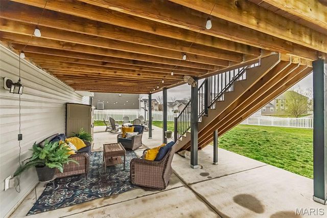 319 Narrowleaf Lane, O'fallon, MO 63366