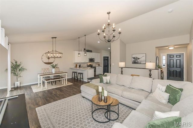 319 Narrowleaf Lane, O'fallon, MO 63366