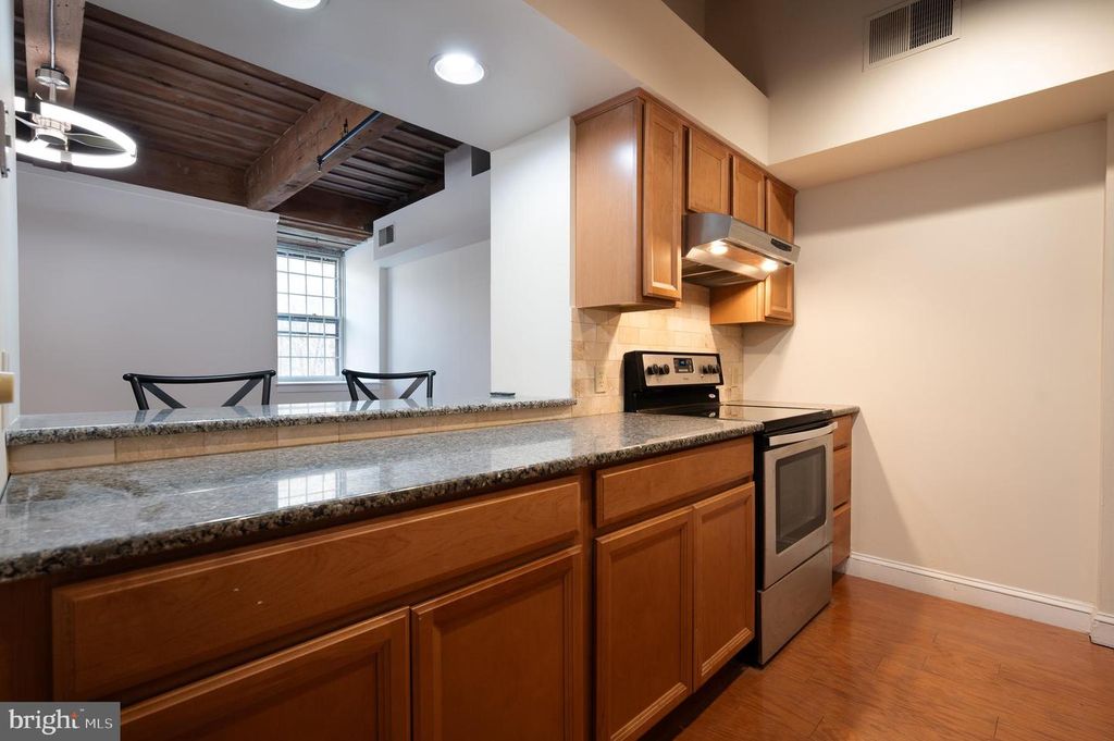 Image 10 of property listing at 49-UNIT BANCROFT MILLS RD #D-1, Wilmington, DE 19806
