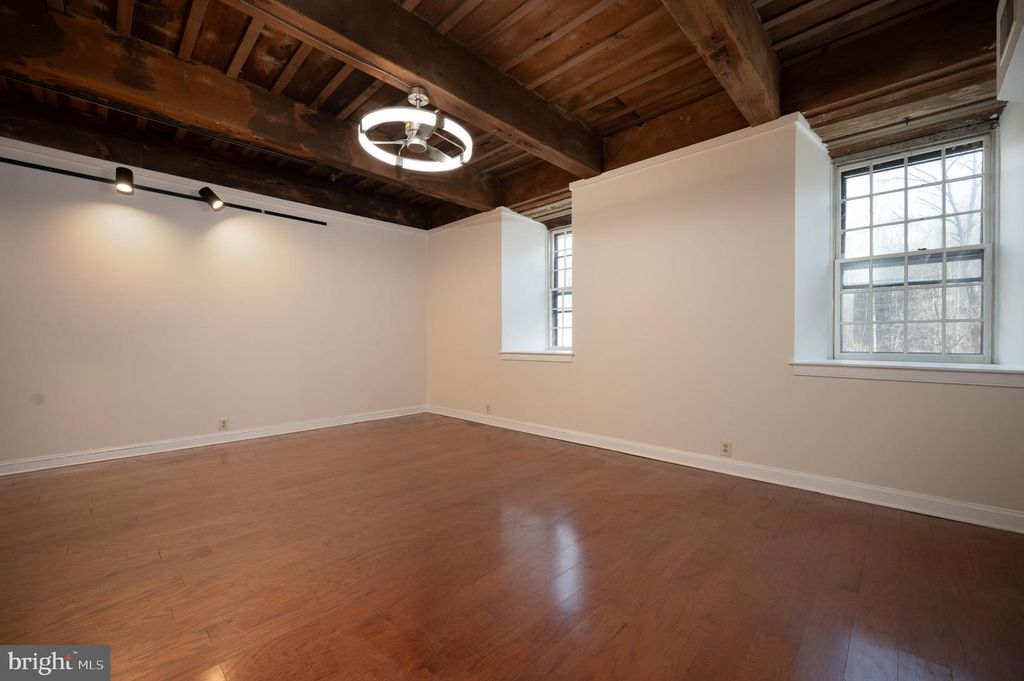 Image 18 of property listing at 49-UNIT BANCROFT MILLS RD #D-1, Wilmington, DE 19806