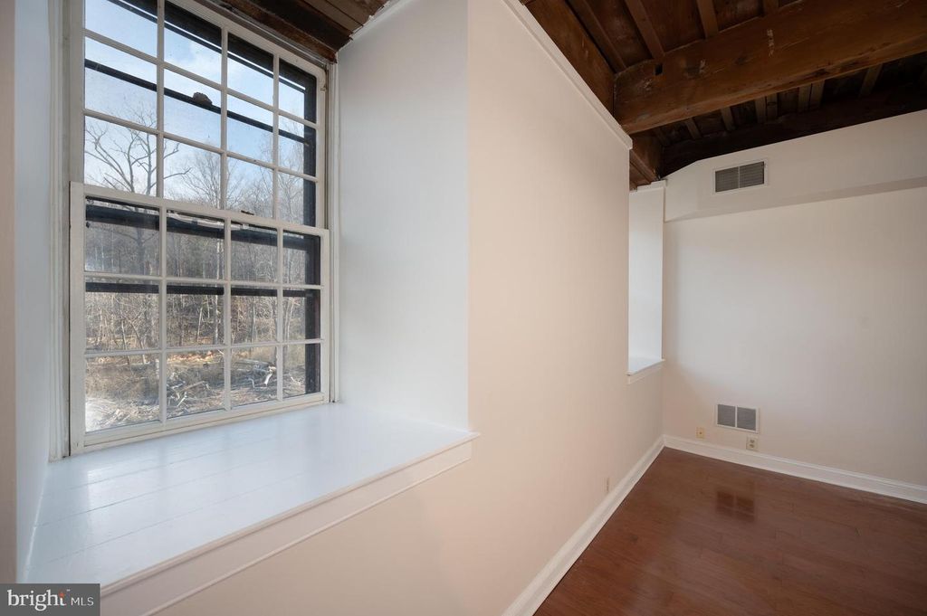 Image 21 of property listing at 49-UNIT BANCROFT MILLS RD #D-1, Wilmington, DE 19806