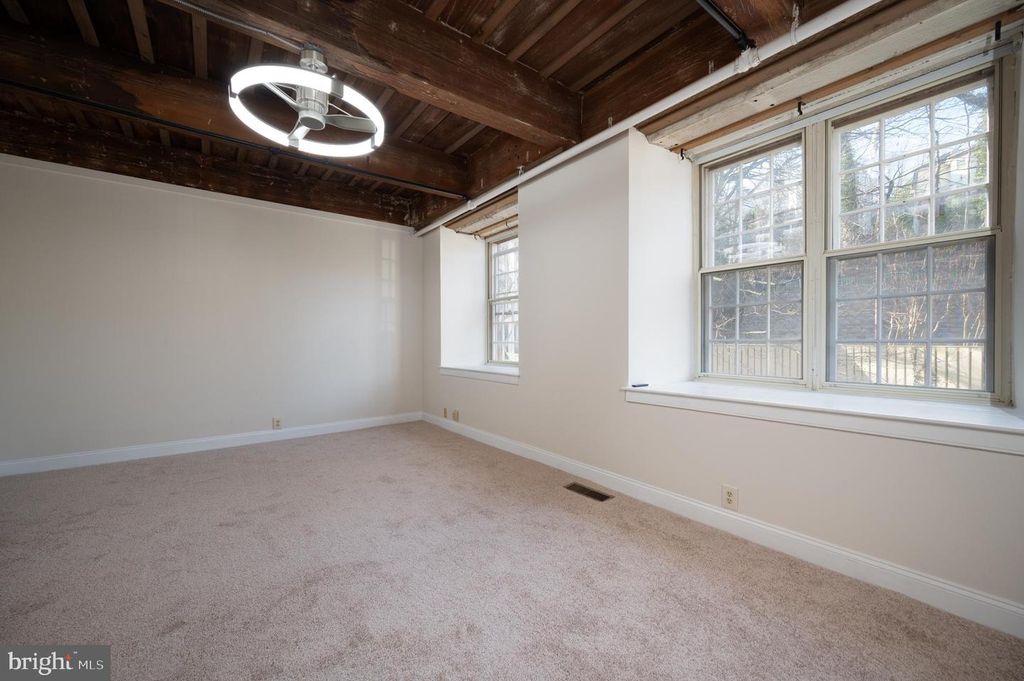 Image 26 of property listing at 49-UNIT BANCROFT MILLS RD #D-1, Wilmington, DE 19806