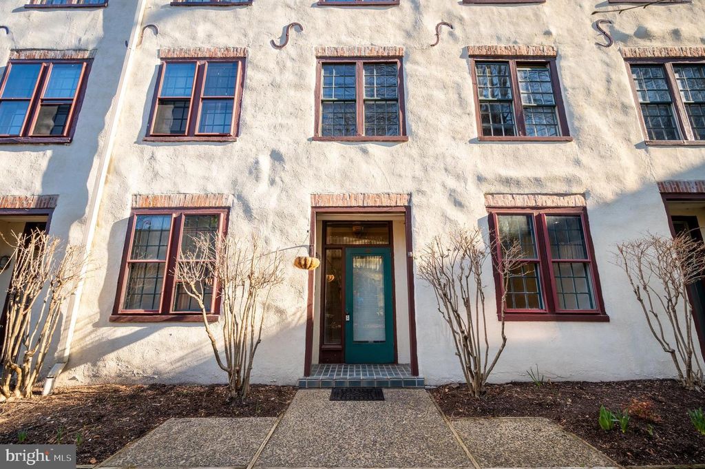 Image 3 of property listing at 49-UNIT BANCROFT MILLS RD #D-1, Wilmington, DE 19806