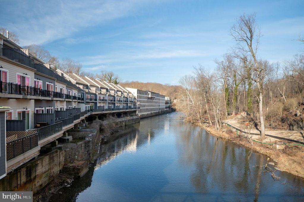 Image 5 of property listing at 49-UNIT BANCROFT MILLS RD #D-1, Wilmington, DE 19806