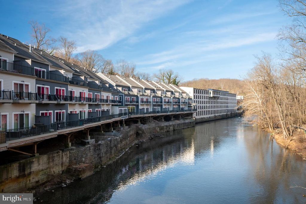 Image 6 of property listing at 49-UNIT BANCROFT MILLS RD #D-1, Wilmington, DE 19806