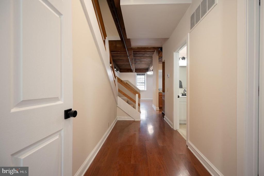 Image 8 of property listing at 49-UNIT BANCROFT MILLS RD #D-1, Wilmington, DE 19806
