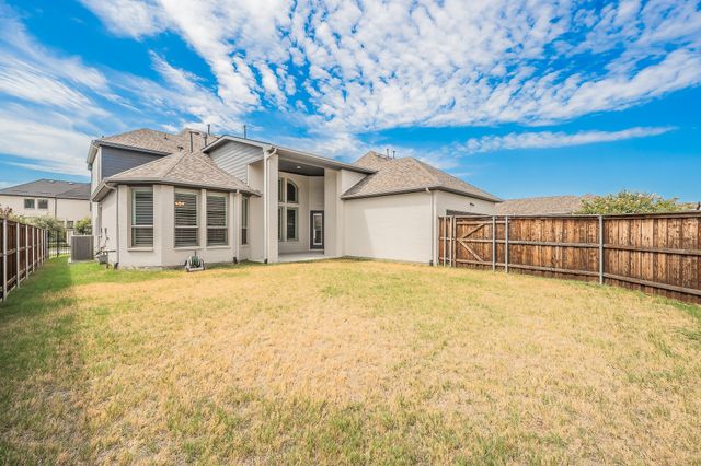 1703 Silver Marten Trail, Arlington, TX 76005
