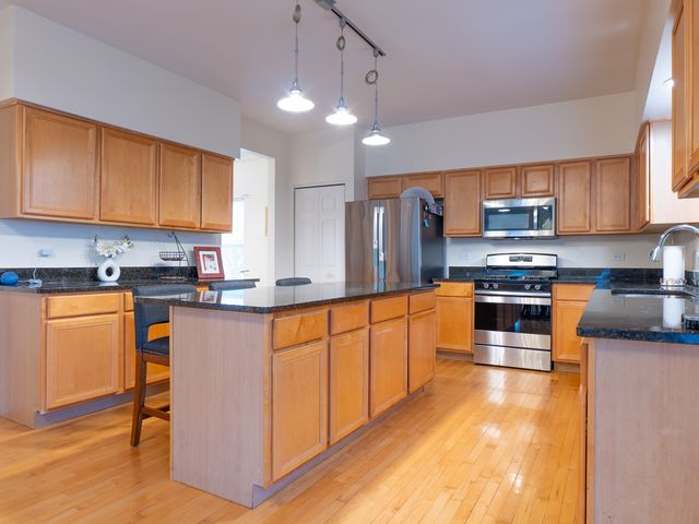 2623 SHENANDOAH Court, Aurora, IL 60503