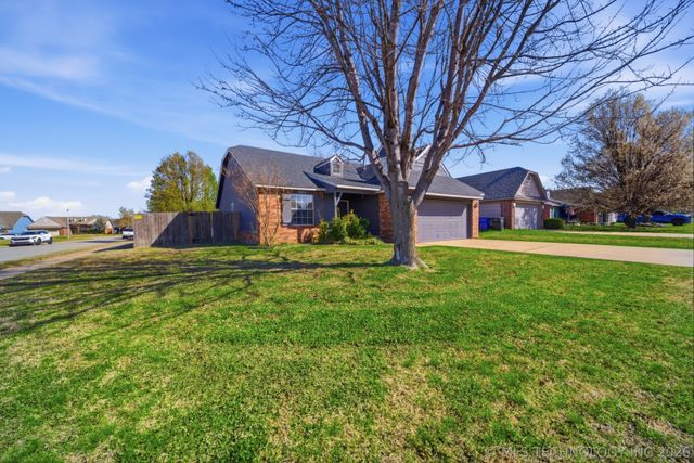 3604 E Aurora Street, Broken Arrow, OK 74014