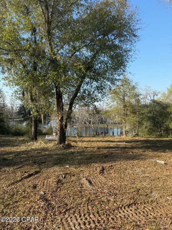 9219 S Silver Lake Road, Fountain, FL 32438