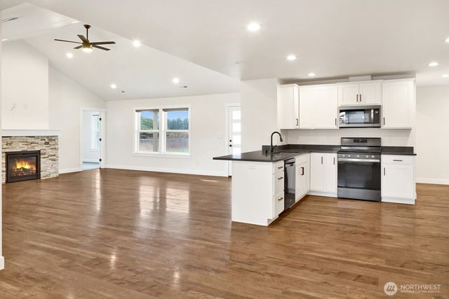 1302 Night Hawk Way, Everson, WA 98247