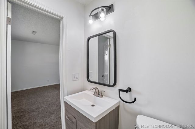 11863 E 62nd Street, Broken Arrow, OK 74012