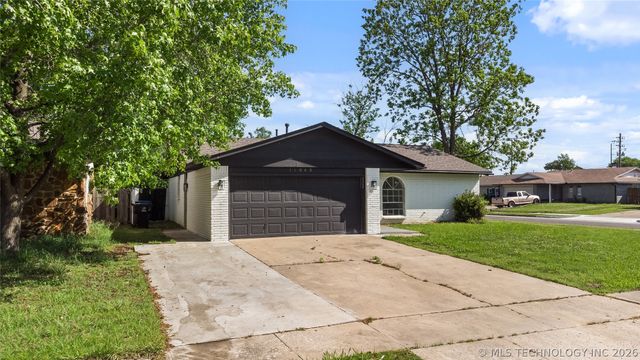 11863 E 62nd Street, Broken Arrow, OK 74012