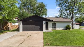 11863 E 62nd Street, Broken Arrow, OK 74012