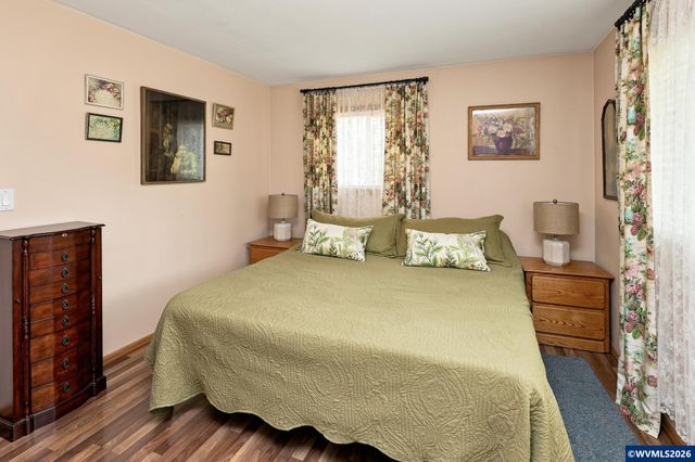 6890 Canyon St SE, Salem, OR 97317