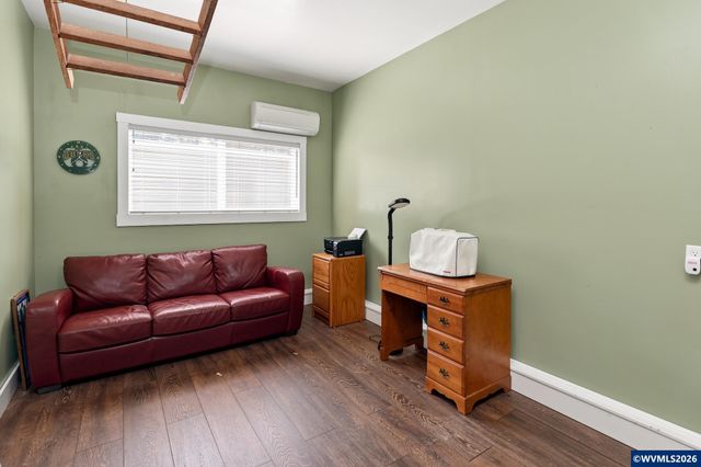 6890 Canyon St SE, Salem, OR 97317