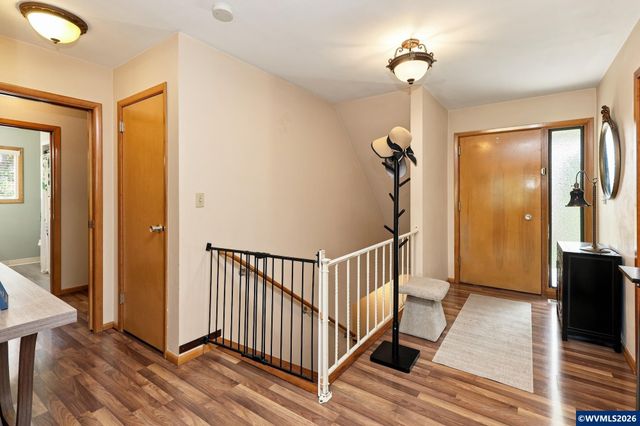 6890 Canyon St SE, Salem, OR 97317
