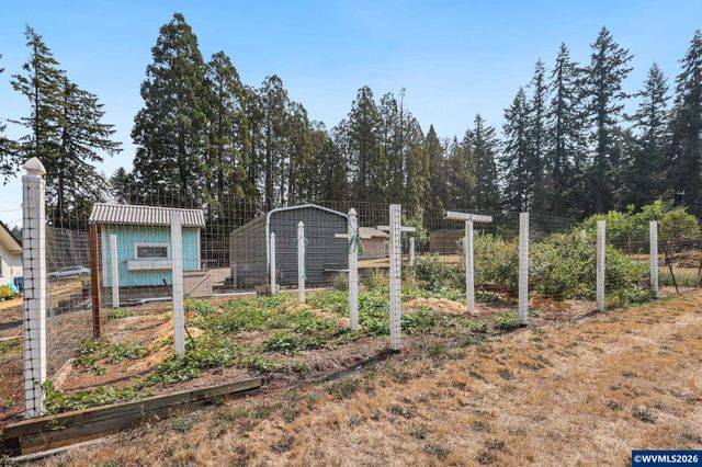6890 Canyon St SE, Salem, OR 97317