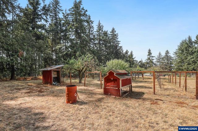 6890 Canyon St SE, Salem, OR 97317