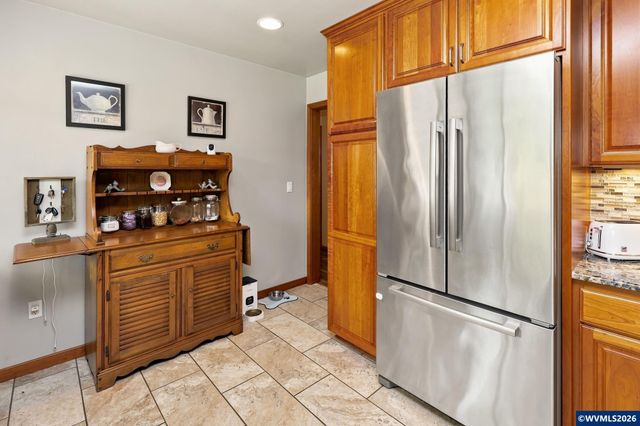 6890 Canyon St SE, Salem, OR 97317
