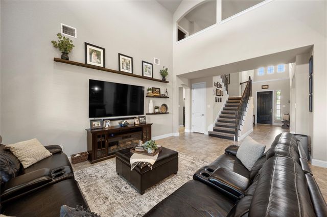 20709 SNOW BUNTING LN, Pflugerville, TX 78660