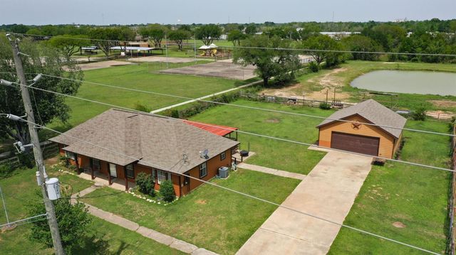 1410 Hovas Lane, Brookshire, TX 77423