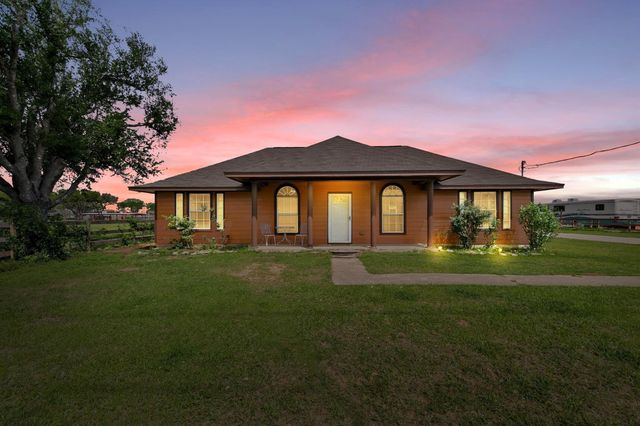 1410 Hovas Lane, Brookshire, TX 77423