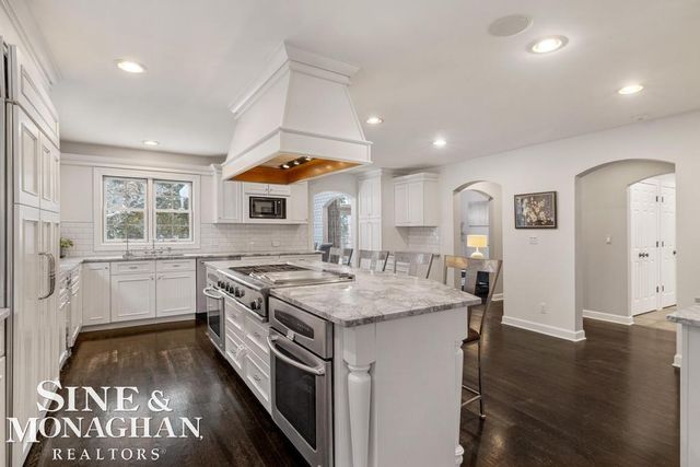 520 Pleasant Street, Birmingham, MI 48009