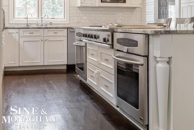 520 Pleasant Street, Birmingham, MI 48009