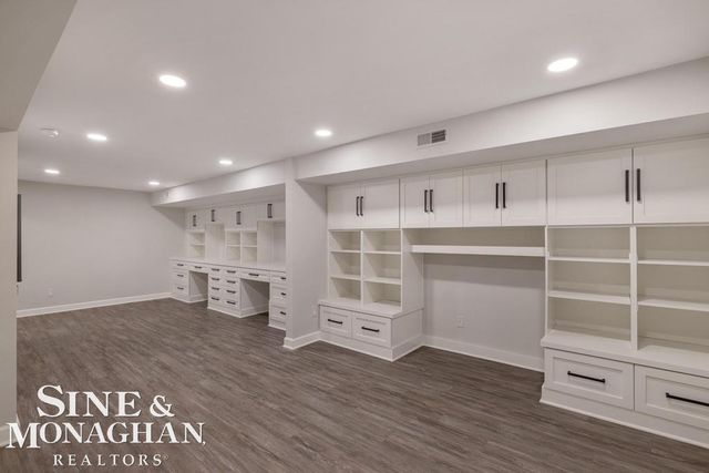 520 Pleasant Street, Birmingham, MI 48009