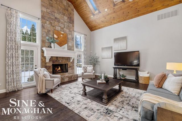 520 Pleasant Street, Birmingham, MI 48009