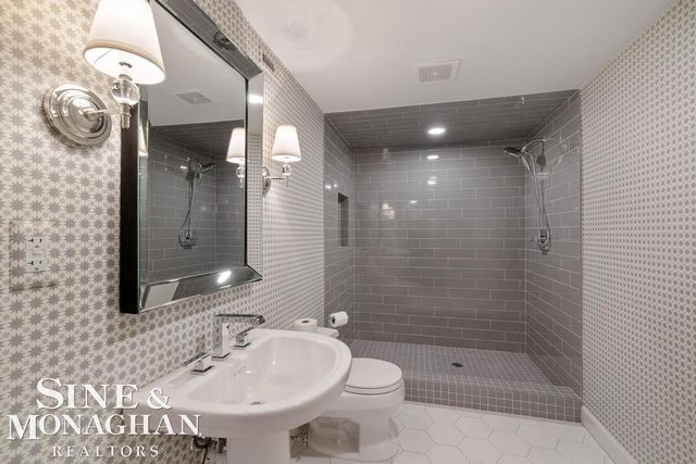 520 Pleasant Street, Birmingham, MI 48009