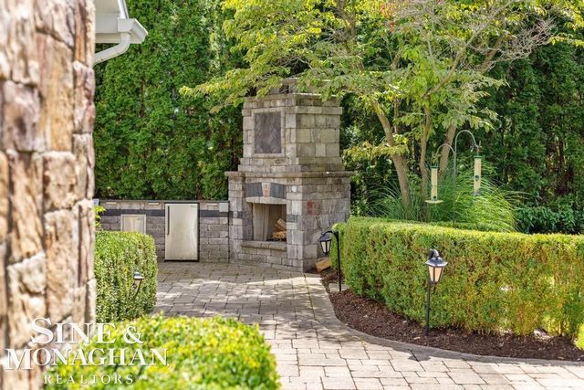 520 Pleasant Street, Birmingham, MI 48009