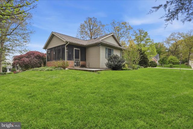 7018 FAIRWAY OAKS, Fayetteville, PA 17222