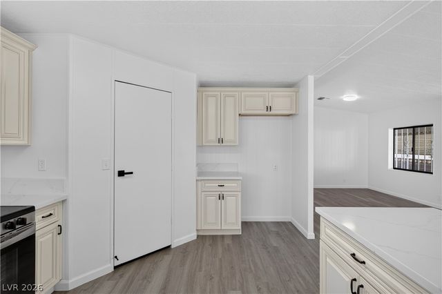 5048 Royal Avenue, Las Vegas, NV 89103