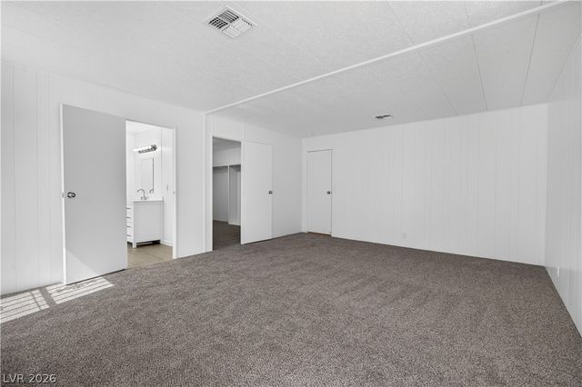 5048 Royal Avenue, Las Vegas, NV 89103