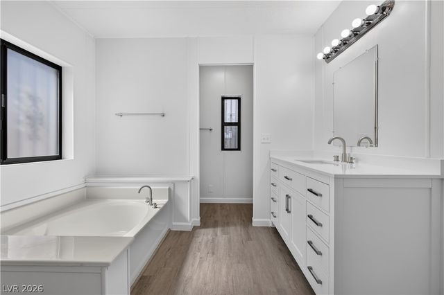 5048 Royal Avenue, Las Vegas, NV 89103