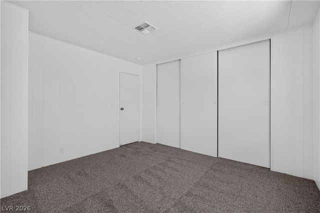 5048 Royal Avenue, Las Vegas, NV 89103