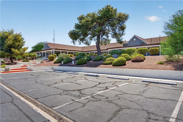 5048 Royal Avenue, Las Vegas, NV 89103
