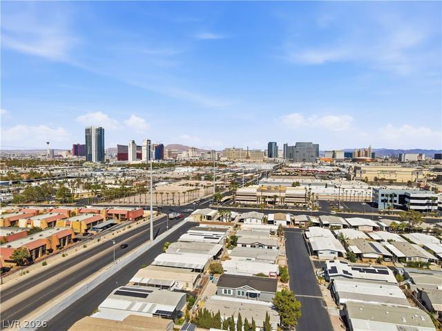 5048 Royal Avenue, Las Vegas, NV 89103