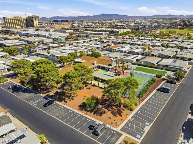 5048 Royal Avenue, Las Vegas, NV 89103