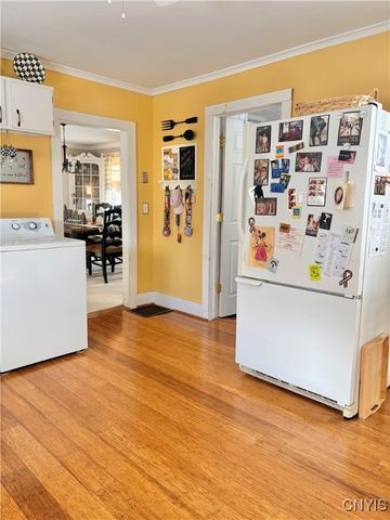 10 Maple Street, Auburn, NY 13021