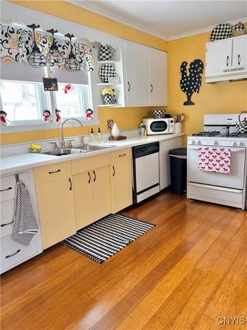 10 Maple Street, Auburn, NY 13021