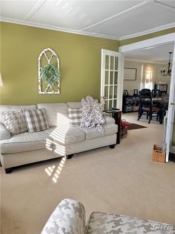 10 Maple Street, Auburn, NY 13021