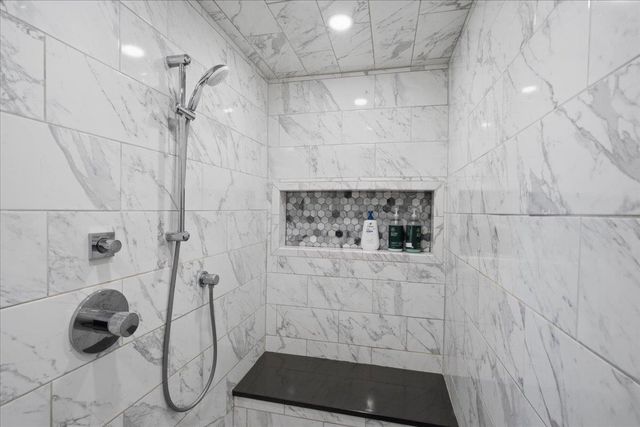 811 Middle Pownal Road, Bennington, VT 05201