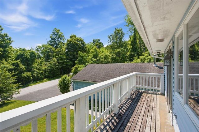 811 Middle Pownal Road, Bennington, VT 05201