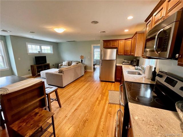 32 Old Chester Road, Goshen, NY 10924