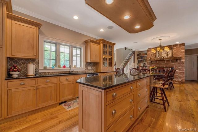 32 Old Chester Road, Goshen, NY 10924